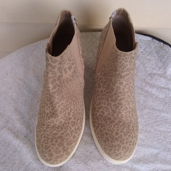 Coconuts by Matisse Harlan Animal Print Sneaker Sz: 10M Slip On Good Summer Time - Picture 5 of 5